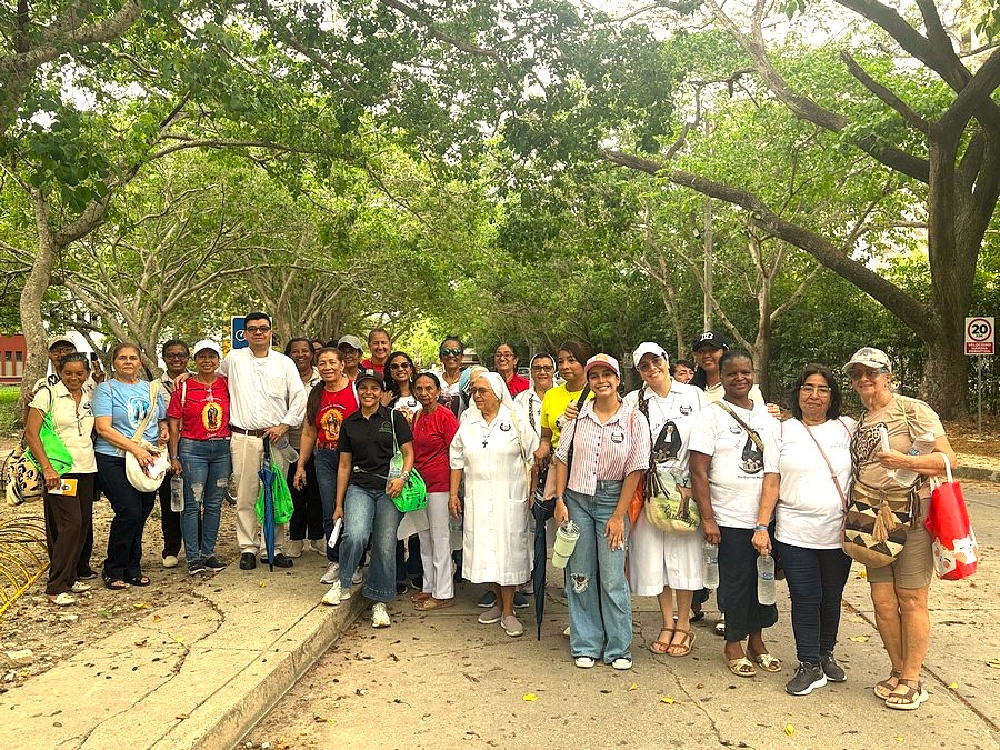 Difusión de la Espiritualidad en el Parque Heredia